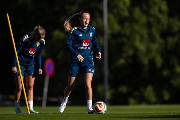 October 7, 2026: Matilda Vinberg of the Swedish women’s national soccer team during a training session on October 7, 2026 in Stockholm. Photo by Emma Wallskog, BILDBYRAN, code EW EW0716: soccer, football, fotball, World Cup qualifiers, FIFA Women’s World Cup qualifier, training, Sweden, women’s soccer, BBENG  Copyright: EMMAxWALLSKOG BB261007EW011