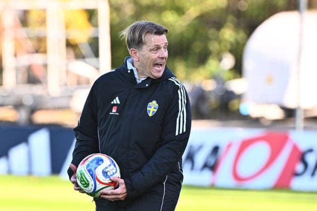 STOCKHOLM, SWEDEN 20261007 National team captain Tony Gustavsson as the women s national team trains and holds a press conference at Bosön ahead of the playoff for the 2027 World Cup STOCKHOLM SWEDEN x10090x  Copyright: xClaudioxBresciani TTx THE WOMEN S NATIONAL TEAM TRAINS BEFORE THE PLAYOFFS