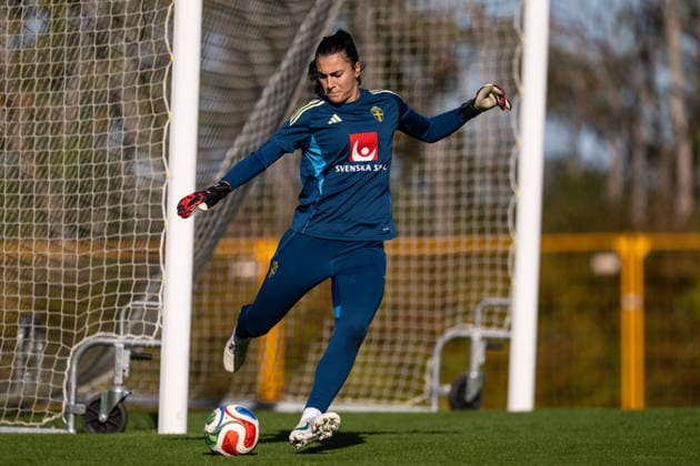 October 7, 2026: Goalkeeper Zecira Musovic of the Swedish women’s national soccer team during a training session on October 7, 2026 in Stockholm. Photo by Emma Wallskog, BILDBYRAN, code EW EW0716: soccer, football, soccer, World Cup qualifiers, FIFA Women’s World Cup qualifiers, training, Sweden, women’s soccer  Copyright: EMMAxWALLSKOG BB261007EW055