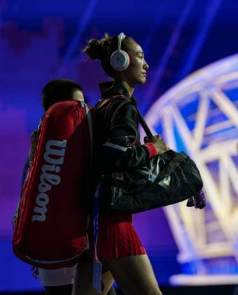 (261007) -- BEIJING, Oct. 7, 2026 -- Zheng Qinwen enters the court before the women s singles fourth round match between Zheng Qinwen of China and Alina Charaeva of Armenia at 2026 China Open tennis tournament in Beijing, China, Oct. 7, 2026. ) (SP)CHINA-BEIJING-TENNIS-CHINA OPEN-WOMEN S SINGLES (CN) SunxFei 