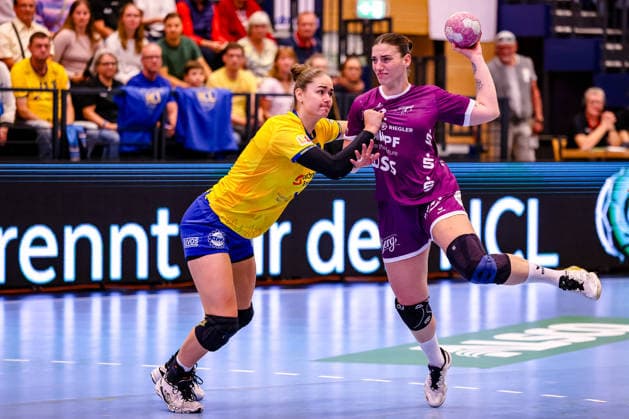 Marlene Tucholke (HC Leipzig), 23, blocks Gabriela Bitolo (TusSies Metzingen), 22, as she jumps, GER, HC Leipzig vs. TusSies Metzingen, Handball, ALSCO Women s Handball Bundesliga, Matchday 5, 2026–2027 season, October 7, 2026, GER, HC Leipzig vs. TusSies Metzingen, Handball, ALSCO Women’s Handball Bundesliga, Matchday 5, 2026–2027 season, October 7, 2026, Markranstädt Copyright: xEibner-Pressefoto LauraxRoemerx EP_LRR