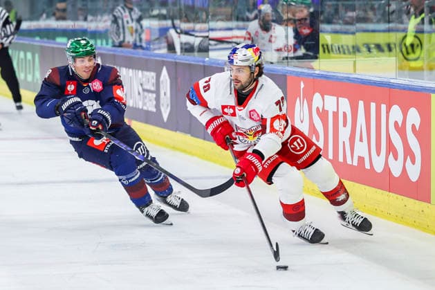 Ice hockey, Eishockey - CHL, EC RBS vs Berlin SALZBURG,AUSTRIA,07.OCT.26 - ICE HOCKEY - CHL, Champions Hockey League, group stage, EC Red Bull Salzburg vs Eisbaeren Berlin. Image shows Yannick Veilleux (Berlin) and Benjamin Nissner (EC RBS).  GEPAxpictures xDavidxGeieregger