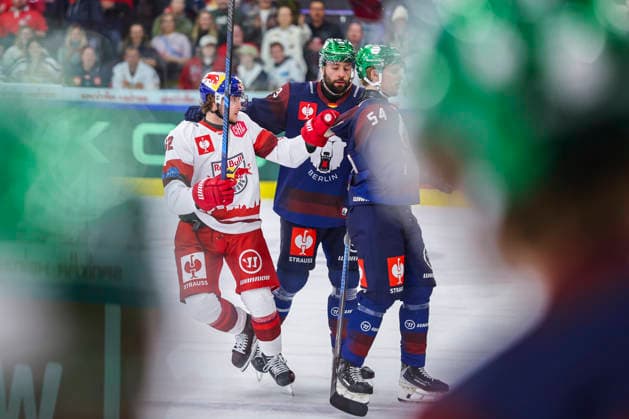 Ice hockey, Eishockey - CHL, EC RBS vs Berlin SALZBURG,AUSTRIA,07.OCT.26 - ICE HOCKEY - CHL, Champions Hockey League, group stage, EC Red Bull Salzburg vs Eisbaeren Berlin. Image shows Wyatt Kalynuk (EC RBS) and Gregor Stocker (Berlin).  GEPAxpictures xDavidxGeieregger