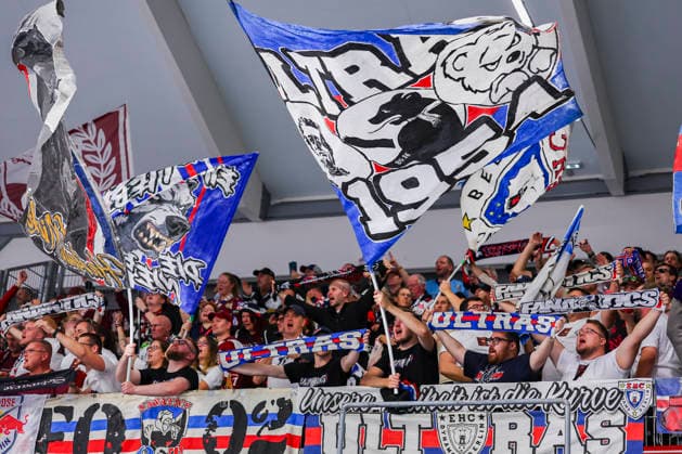 Ice hockey, Eishockey - CHL, EC RBS vs Berlin SALZBURG,AUSTRIA,07.OCT.26 - ICE HOCKEY - CHL, Champions Hockey League, group stage, EC Red Bull Salzburg vs Eisbaeren Berlin. Image shows supporters of Berlin.  GEPAxpictures xDavidxGeieregger