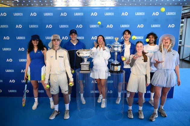 TENNIS AUSTRALIAN OPEN LAUNCH, Ball kids and guests pose for a photo during the launch of the 2027 Australian Open tennis tournament, in Melbourne, Thursday, October 8, 2026. ( NO ARCHIVING MELBOURNE VICTORIA Australia  Copyright: xJOELxCARRETTx 20261008148852257906