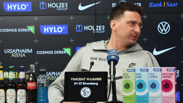 October 8, 2026, xrekx, Soccer, Bundesliga 1, SV Elversberg Press Conference with Vincent Wagner (left) Vincent Wagner, Coach of SV 07 Elversberg, Elversberg