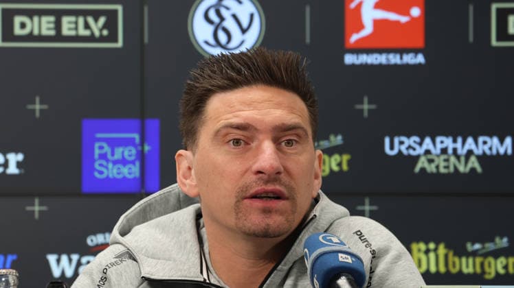 October 8, 2026, xrekx, Soccer, Bundesliga 1, SV Elversberg Press Conference with Vincent Wagner (left) Vincent Wagner, Coach of SV 07 Elversberg, Elversberg