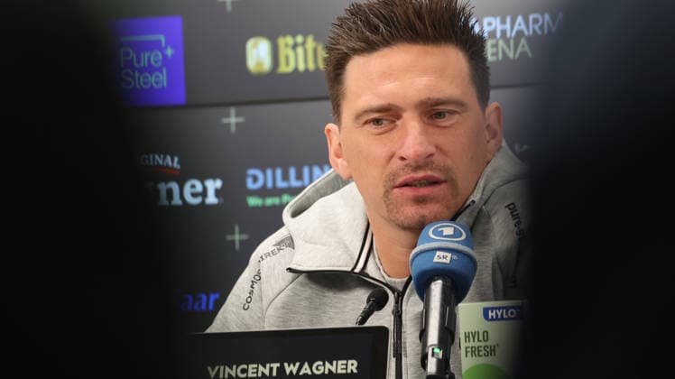 October 8, 2026, xrekx, Soccer, Bundesliga 1, SV Elversberg Press Conference with Vincent Wagner (left) Vincent Wagner, Coach of SV 07 Elversberg, Elversberg
