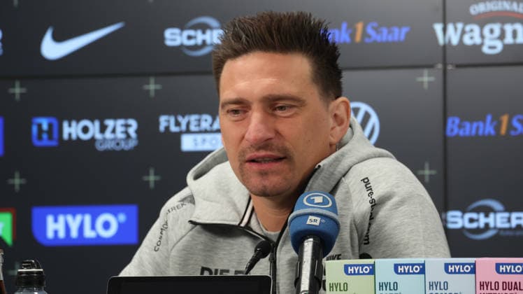 October 8, 2026, xrekx, Soccer, Bundesliga 1, SV Elversberg Press Conference with Vincent Wagner (left) Vincent Wagner, Coach of SV 07 Elversberg, Elversberg