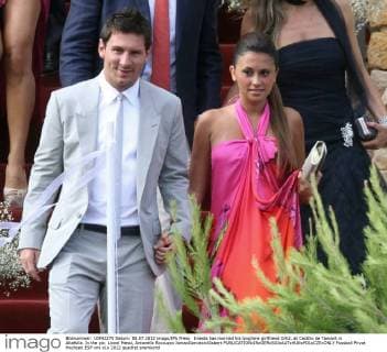 Football, Pique and Shakira unlikely to attend Messi's wedding