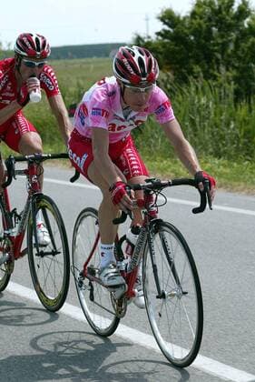 Cycling, Giro d Italia, Damiano Cunego rides in the pink jersey