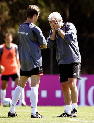 Football, Euro 2004, The day after - Team manager Rudi Völler is still stunned