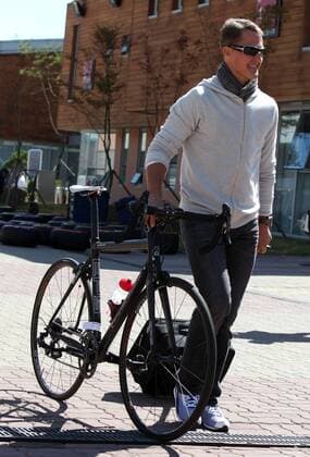 Motorsport, Formula 1, South Korea GP, Rosberg and Schumacher use preparation in their own way