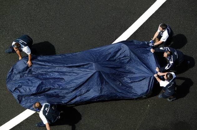 Motorsport, Formula 1, French GP, Rain during the practice session