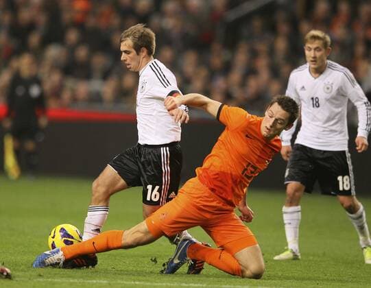 Football, Stefan de Vrij is linked to Bayern Munich
