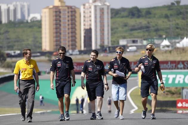 Motorsport, Formula 1, Brazil GP, track inspection