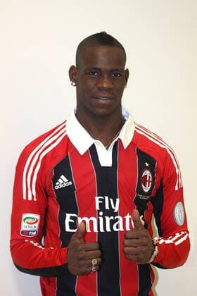Football, Italy, AC Milan present Mario Balotelli