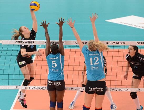 Volleyball, Women, DVV Cup, VC Wiesbaden - Schweriner SC