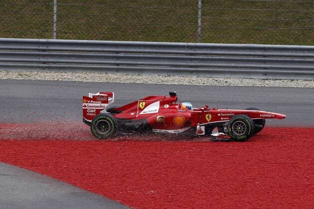 Formula 1, Malaysian GP, Fernando Alonso retires in round 2