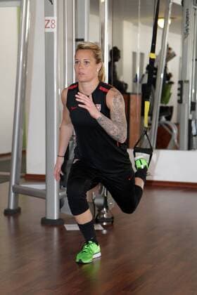Women's football, US national players train in gym in Offenbach
