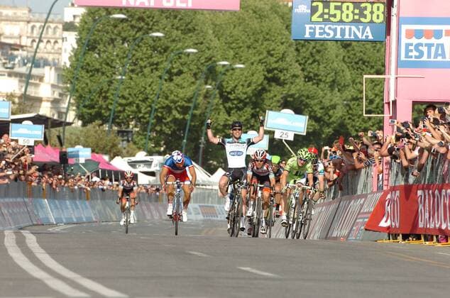 Cycling, Giro d Italia, Mark Cavendish wins the first stage