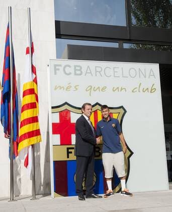 Football, ex-Barcelona president Sandro Rosell provisionally arrested