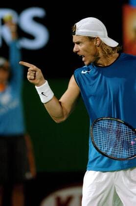 Tennis, Australian Open, Men's final, Marat Safin defeats Lleyton Hewitt