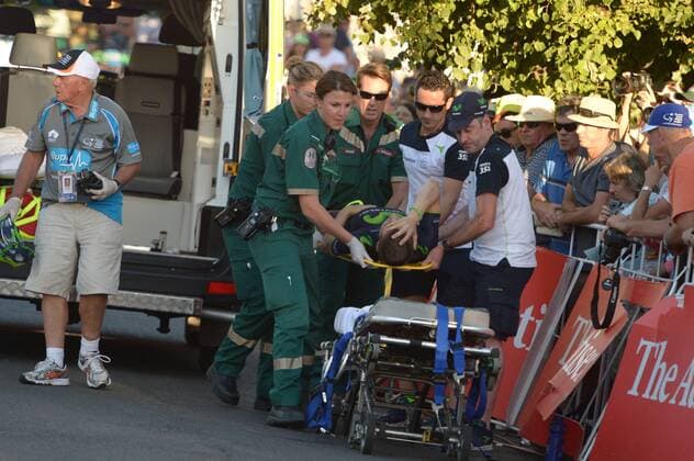 Cycling, Giovanni Visconti crashes at Choice Classics