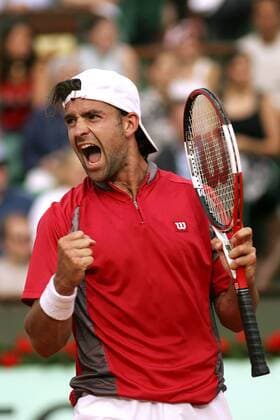 Tennis, French Open, Nicolas Kiefer defeats Arnaud Clement to move into round three