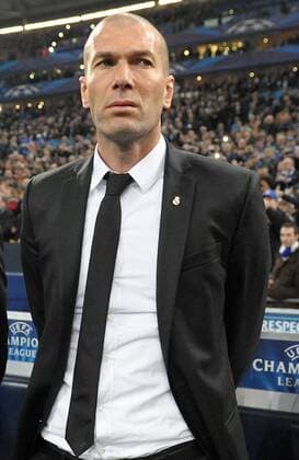 Football, Real Madrid, Zinedine Zidane replaces Benitez