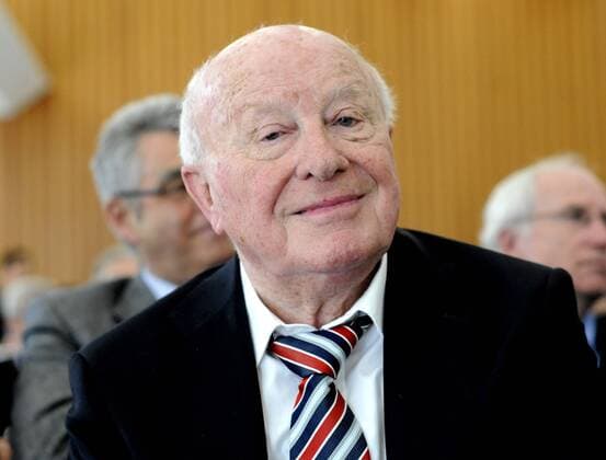 Football, Werner Otto died