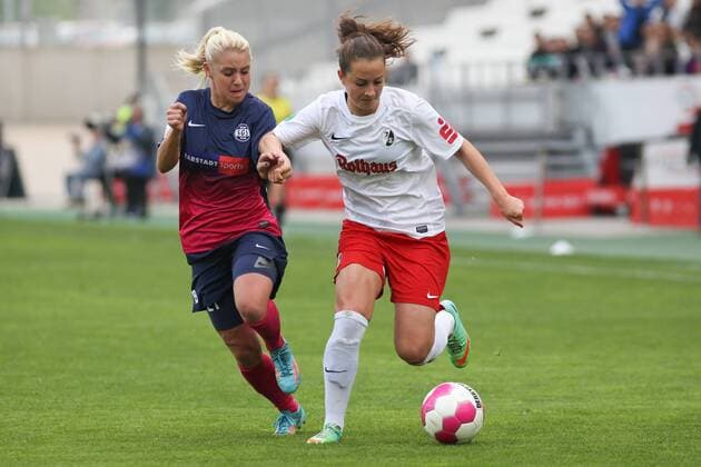 Football, Women, DFB Cup Semi-Final, SGS Essen - SC Freiburg