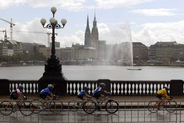 Cycling, ProTour, HEW Cyclassics, Filippo Pozzato wins ahead of Luca Paolini