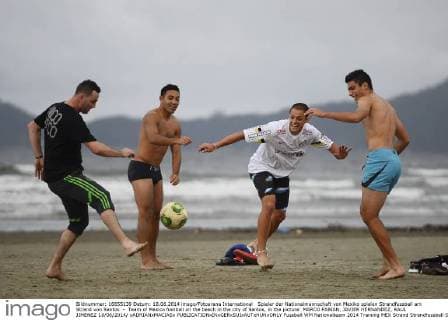 FIFA World Cup 2014, Mexico national players play beach football