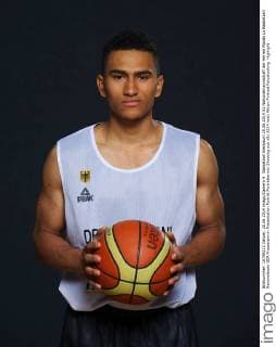 Basketball, National player Maodo Lo signs up for NBA draft