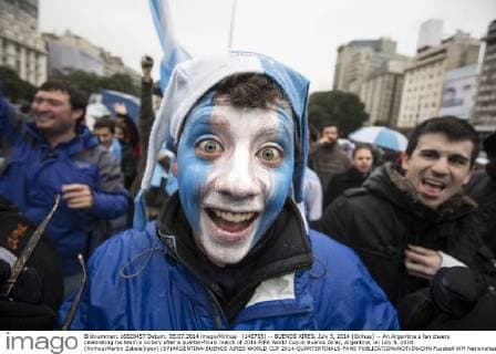 FIFA World Cup 2014, Argentinian fans celebrate the Albiceleste's semi-final appearance
