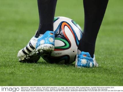 Football, Manuel Neuer injured again on his foot - archive photos