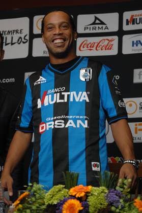Football, Mexico, PK of FC Queretaro with newcomer Ronaldinho