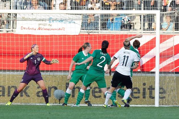 Football, Women, World Cup Quali, Germany - Ireland