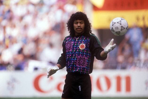 Football, Best goalkeepers of all time - The career of Rene Huigita