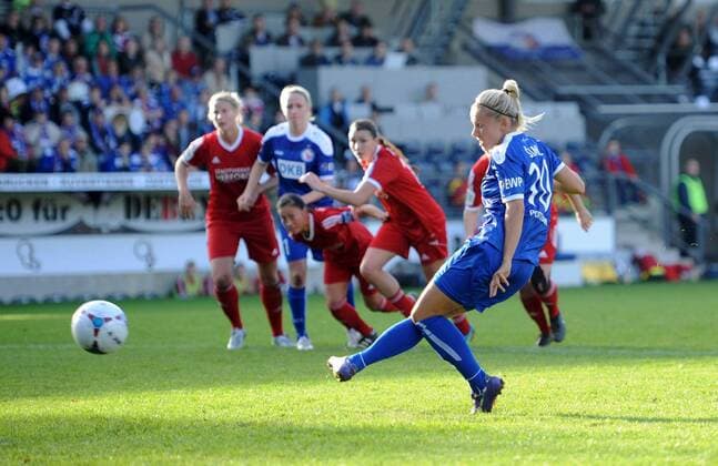Football, Women, DFB Pokal, 1. FFC Turbine Potsdam - Herforder SV B. Friedenstal