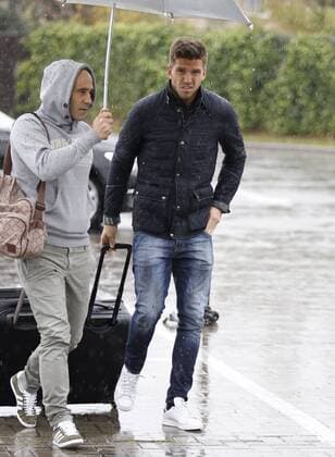 Football, Spain, Arrival of the national team in Las Rozas