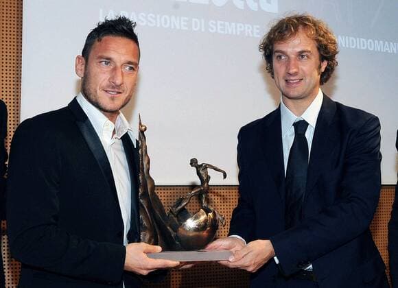 Football, Italy, Francesco Totti honoured with award