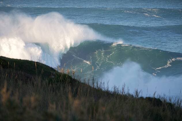Surfing, Sebastian Steudtner wins Big Wave Award again