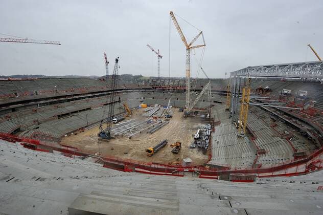 Football, Euro 2016, Construction work on the new stadium in Lyon