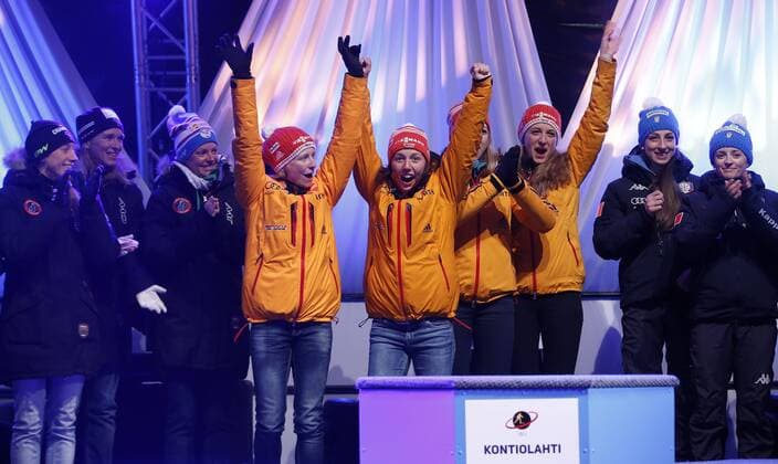 Biathlon World Championships in Kontiolahti, Relay, Award Ceremony Women and Men