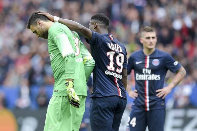 Football, Paris St Germain suspend Serge Aurier