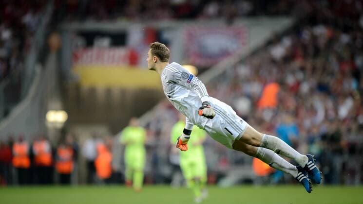 Football, Best goalkeepers of all time - The career of Manuel Neuer