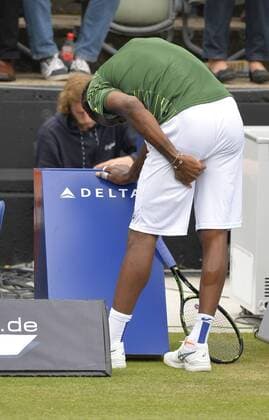 Tennis, ATP Tournament in Stuttgart, Gael Monfils reaches next round with much effort
