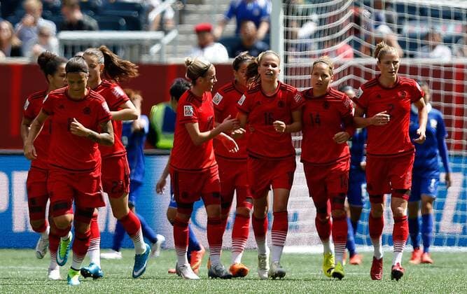 Football, Women's World Cup in Canada, DFB women secure group victory
